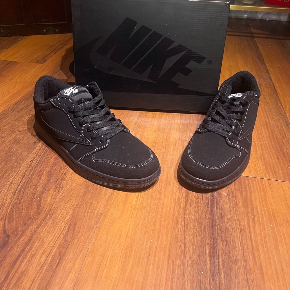 Travis Scott  Air Jordan 1 Retro Low OG ‘Black Phantom Nike Men's Black Sneakers